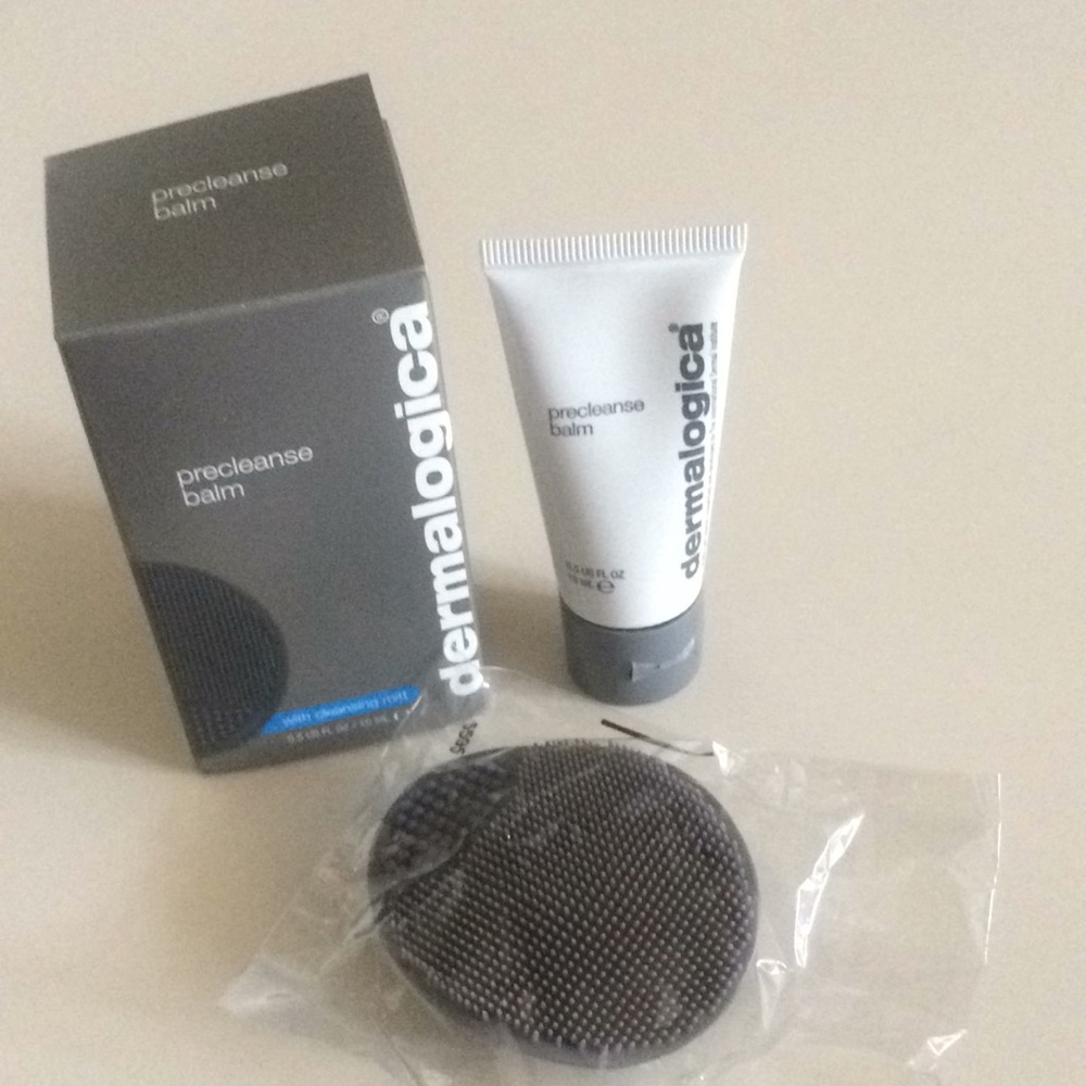 Set of two pieces ( as shown in the picture)-one precleanse balm.